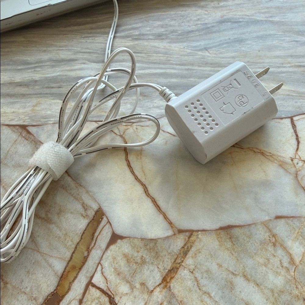 Tech - Picture 4 of 11